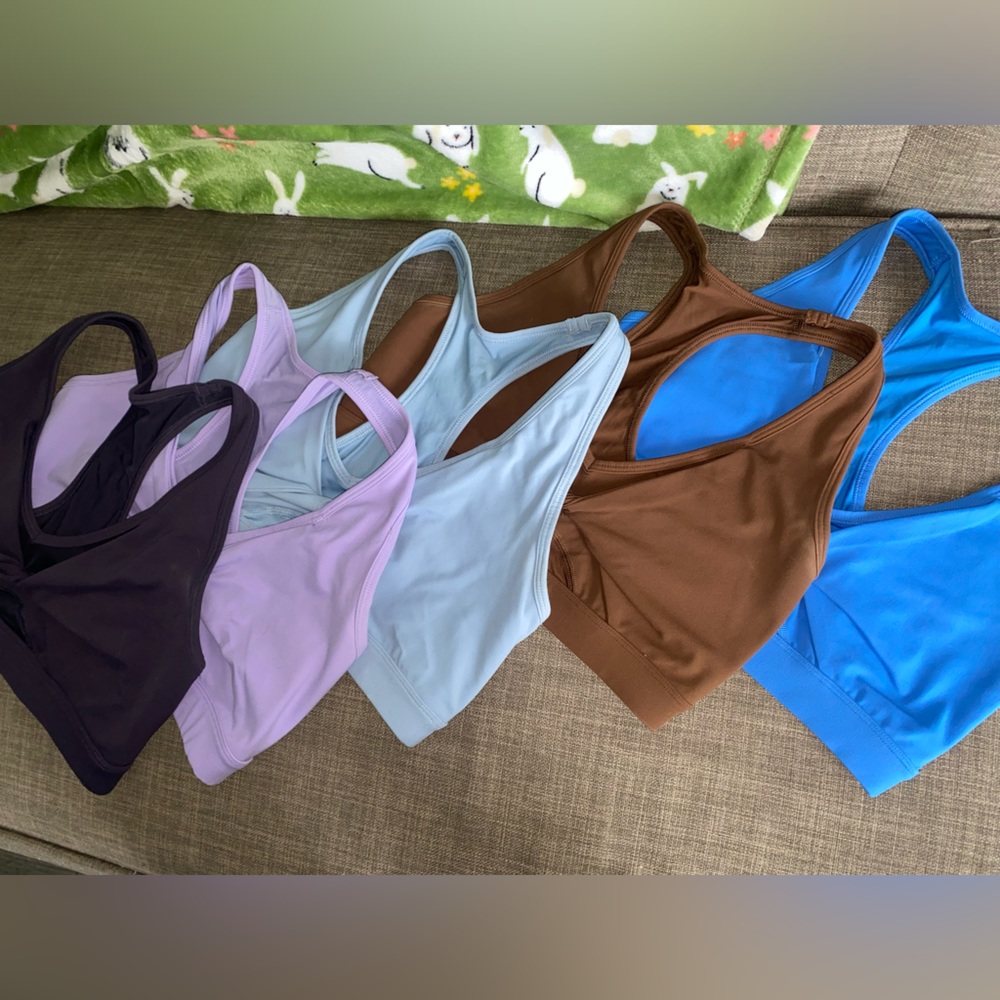 WHITNEY SIMMONS v4 SPORTS BRA